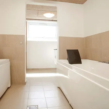 5 Star In * Thyborøn