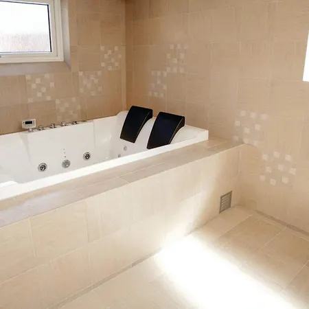 5 Star In * Thyborøn